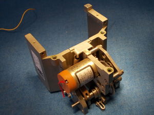 Alternating movement gearmotor 24Vdc