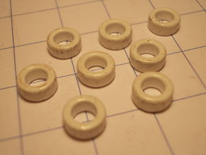 Toroide in ferrite mm. 6x3x3  (n.8 pezzi)
