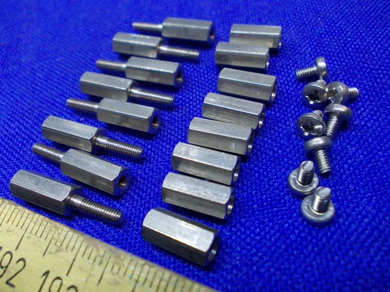 n.12 pezzi Torretta esagonale Inox M2,5x15 amagnetica inossidabile 