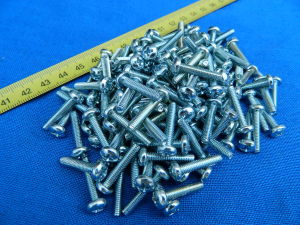 Screw M4x20 Phillips head steel zinc plated (200pcs.)