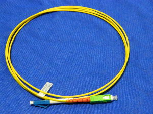 SM/R Simplex Fiber optic patch cord SC/APC 9° - LC/UPC (mt. 2)