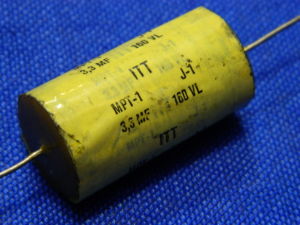 3,3MF 160Vdc ITT capacitor