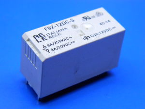 Relè 12Vcc 2 scambi 8A circuito stampato, Italiana Relè F52-12DC-S