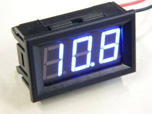 Digital voltmeter 4-32Vdc blu digit