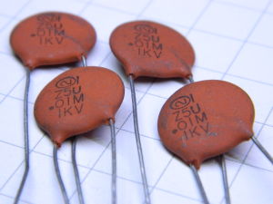 0,01MF 1KV ceramic capacitor (n.4 pcs.)