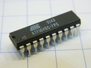ATF16V8C-7PC ATMEL circuito integrato