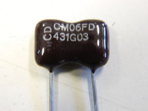 430pF 500vcc condensatore Mica/Argento
