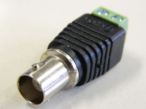 Connettore BNC femmina con serrafili per telecamere DVD