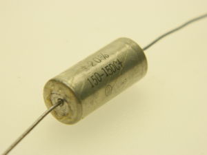 150uF 15Vcc tantalum capacitor 150D