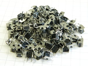 Pulsante micro circuito stampato 90° , miniatura arduino mm. 6x6x5,5 (n.100 pezzi)