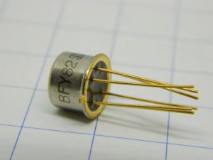 BFY82  SGS transistor doppio NPN Si