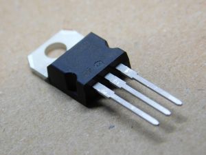 STP20NM600  STMicroelectronics transistor  mosfet 600v 20A  TO220   (n.2 pezzi)