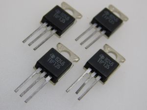 TIP135 transistor (n.4 pezzi)