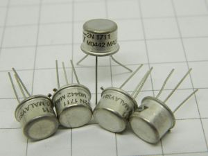 2N1711 transistor  STM  TO5  (n.5pcs.)