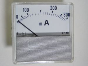 Voltmetro da pannello 300mA ac/cc  mm.48x48