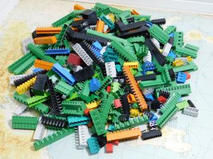 Lot of various circuit board and connectors all new material (kG. 2)