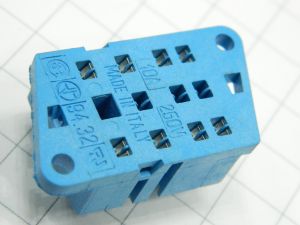 Relay socket  FINDER 94.32  8pin  2SPDT