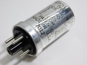 40MF 300Vdc +25MF 25Vdc capacitor  AEROVOX E1B67 TYP AEP
