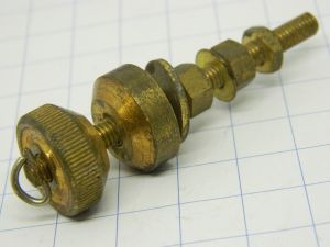 Binding post brass , old style , mm. 5